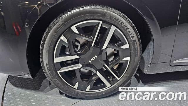 Kia The / новый New K8 Noblesse, 2025 все фото