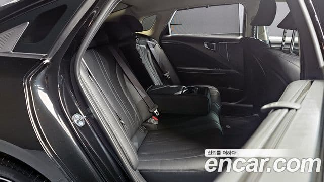 Kia The / новый New K8 Noblesse, 2025 12