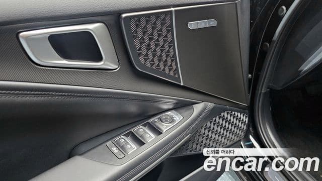 Kia The / новый New K8 Noblesse, 2025 16