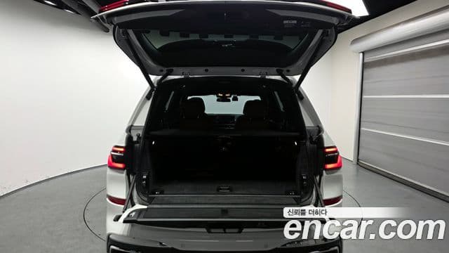 BMW X7 (G07) xDrive 40d M Sport 6인승, 2025 20