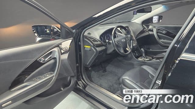 Hyundai Grandeur HG Luxury, 2012 10