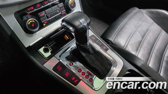 Volkswagen CC, 2011 9