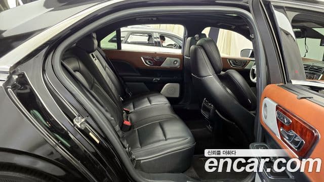 Lincoln Continental 10세대 3.0 Presidential AWD, 2017 12