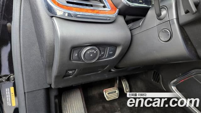 Lincoln Continental 10세대 3.0 Presidential AWD, 2017 16