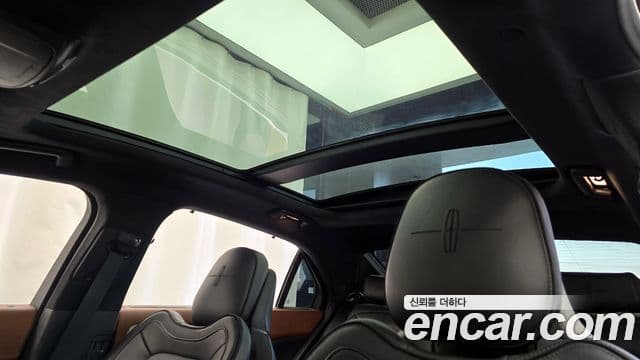 Lincoln Continental 10세대 3.0 Presidential AWD, 2017 18