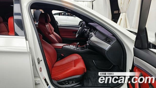 BMW M5 (F10) M5 седан, 2012 11