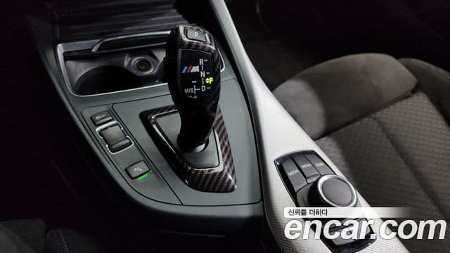 BMW 1시리즈 (F20) 118d M Sport Shadow 5도어, 2018 9