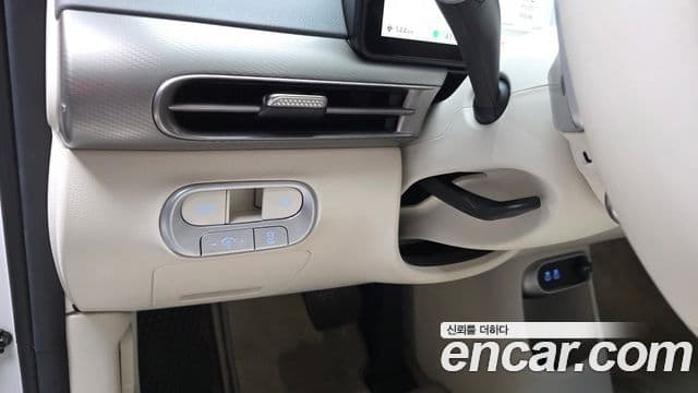 Genesis GV60 Standard AWD, 2022 18