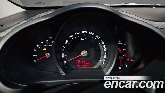 Kia Sportage R топовая версия, 2011 8