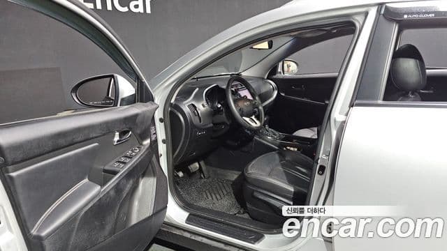 Kia Sportage R топовая версия, 2011 10