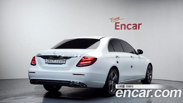 Mercedes-Benz E-класс W213 Avantgarde, 2017 2