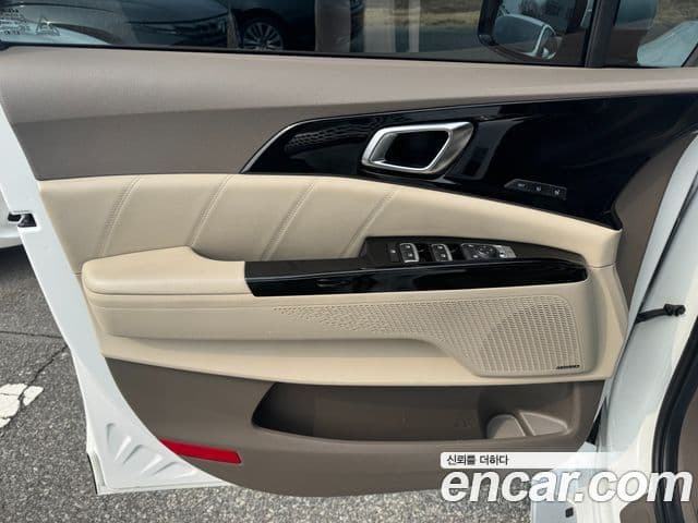 Kia Carnival 4세대 Signature, 2023 10