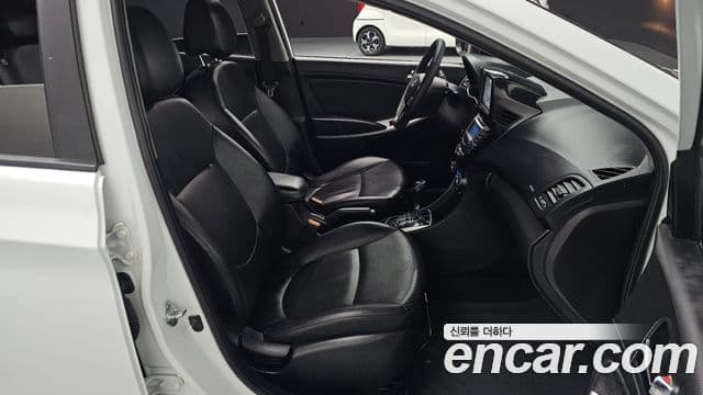 Hyundai Accent(новый кузов / новое поколение) Premium, 2014 10