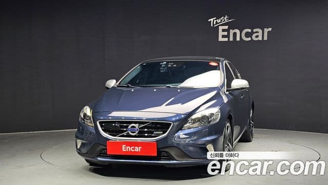 Volvo V40 2세대, 2015 3