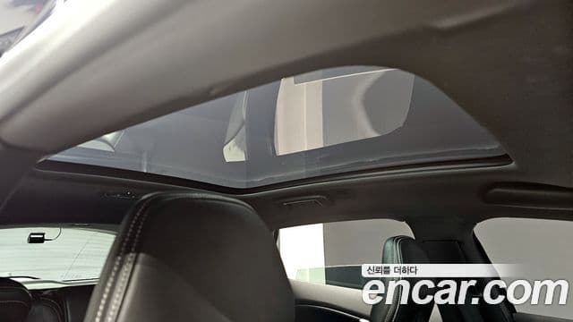 Volvo V40 2세대, 2015 19