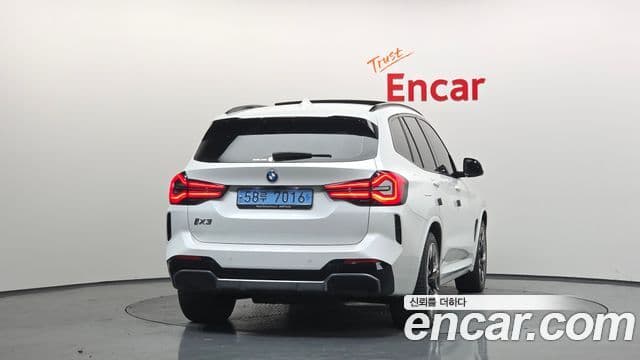 BMW iX3 M Sport, 2022 4