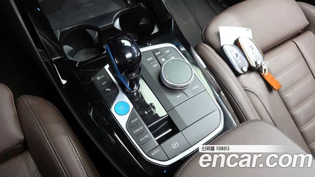 BMW iX3 M Sport, 2022 9