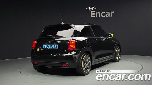 Mini Cooper Электрический (Electric) 3세대, 2022 2