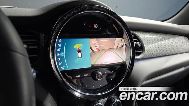 Mini Cooper Электрический (Electric) 3세대, 2022 15