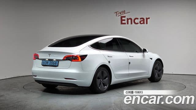 Tesla модель 3 Standard Range Plus RWD, 2020 2