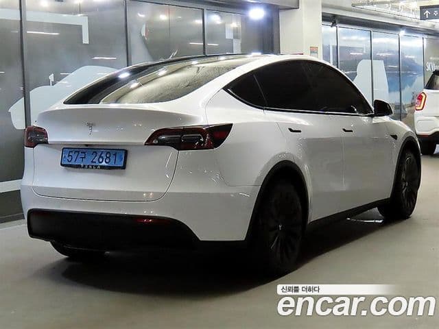 Tesla модель Y Standard Range RWD, 2021 4