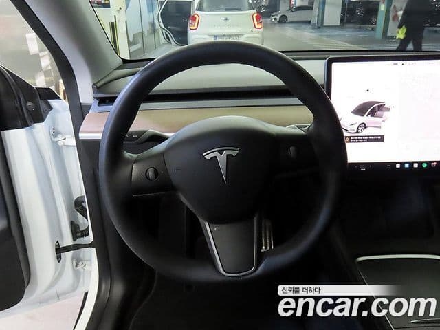 Tesla модель Y Standard Range RWD, 2021 8