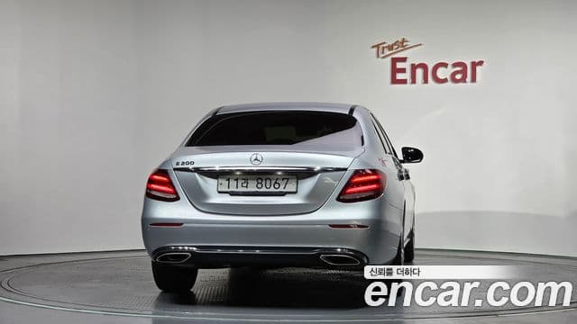 Mercedes-Benz E-класс W213 Avantgarde, 2017 4