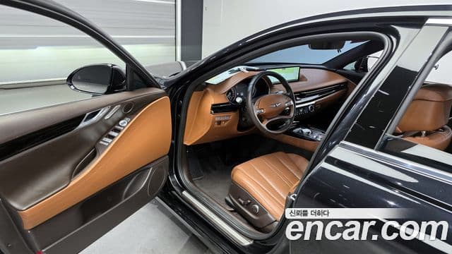 Genesis G80 (RG3) бензин 2.5 турбо 2WD, 2023 10