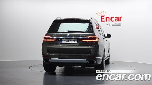BMW X7 (G07) xDrive 40i Design Pure Excellence 6인승, 2023 4