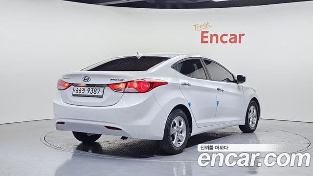 Hyundai Avante MD Luxury, 2011 2