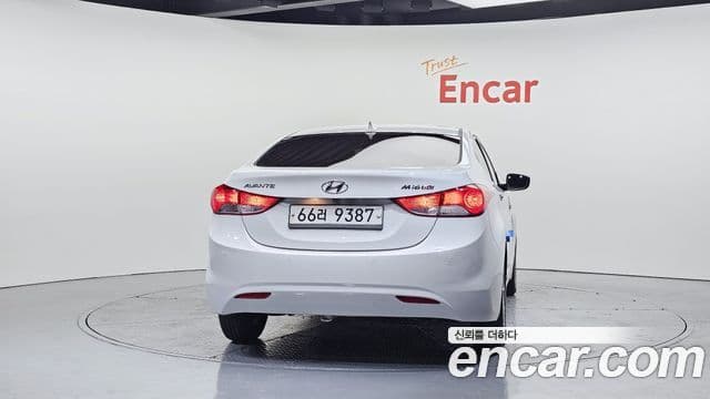 Hyundai Avante MD Luxury, 2011 4