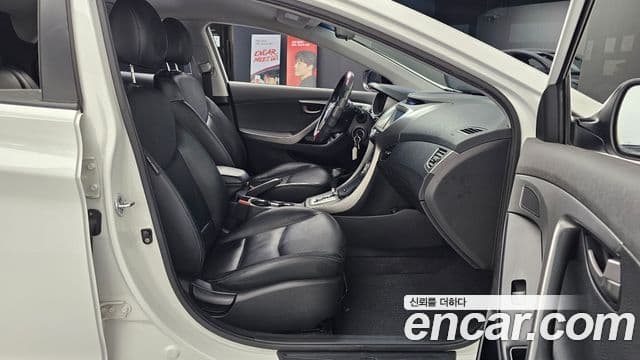 Hyundai Avante MD Luxury, 2011 12