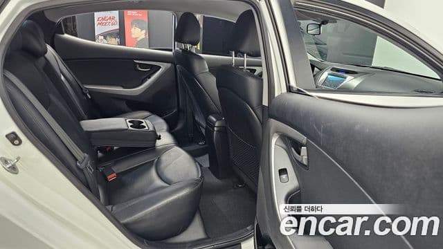 Hyundai Avante MD Luxury, 2011 13