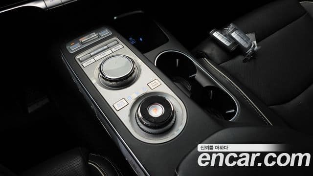 Genesis electrified GV70 e-AWD, 2022 9