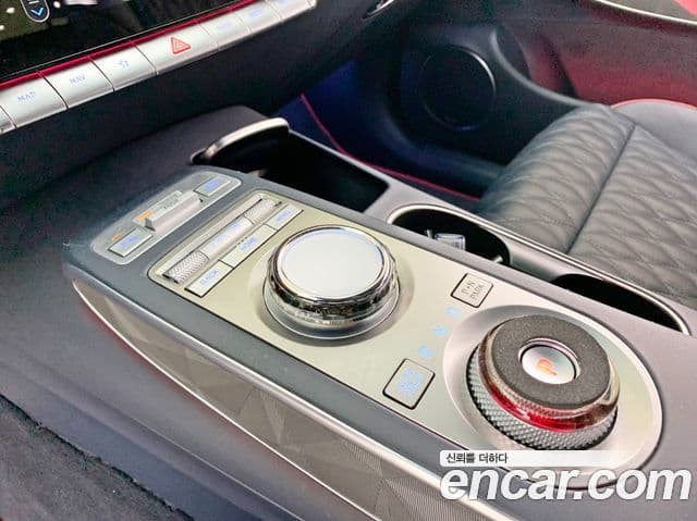 Genesis GV70, 2023 9