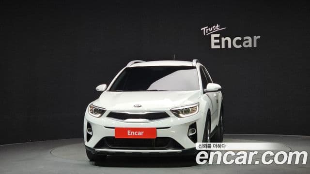 Kia Stonic Trendy, 2018 все фото