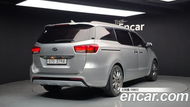Kia All New Carnival Prestige, 2015 2