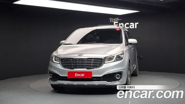 Kia All New Carnival Prestige, 2015 3
