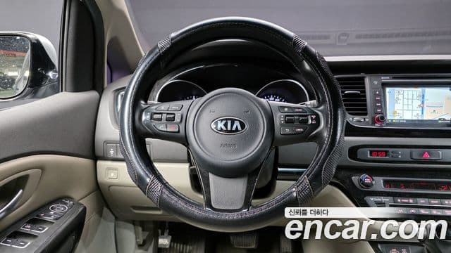 Kia All New Carnival Prestige, 2015 13
