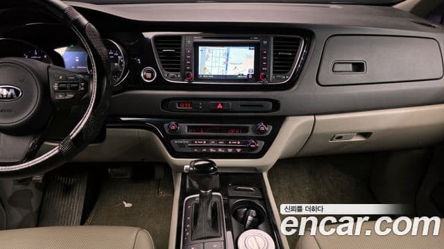 Kia All New Carnival Prestige, 2015 14