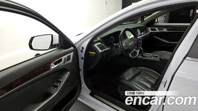 Hyundai Genesis DH Premium, 2014 10