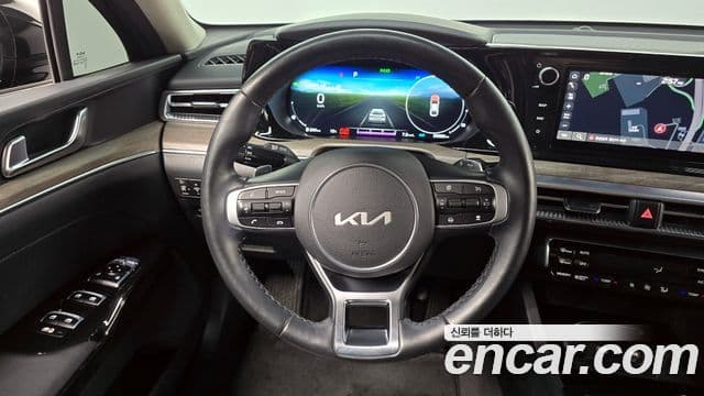Kia K5 гибрид 3세대 Noblesse, 2023 14