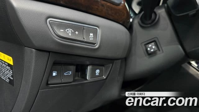 Genesis EQ900 Luxury, 2016 14