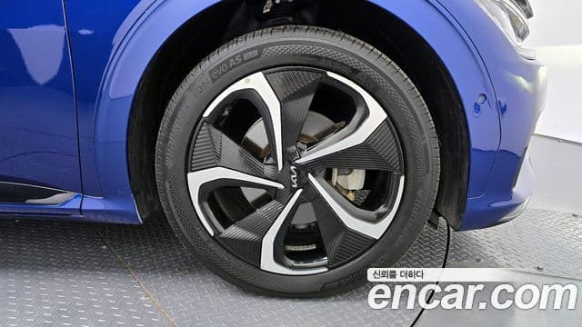 Kia EV6 GT Line, 2022 все фото