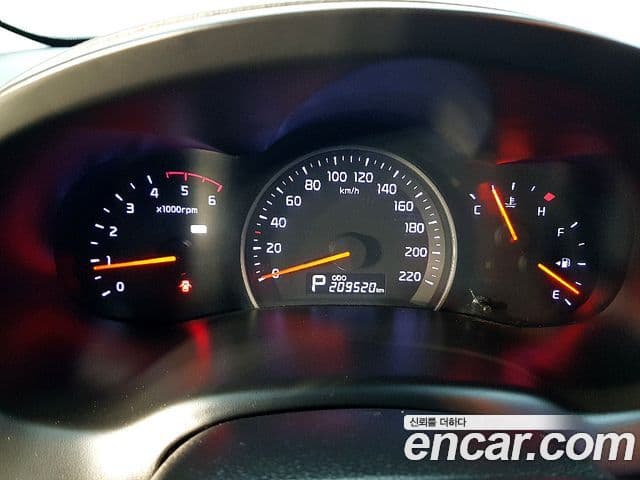 Kia Carnival R топовая версия, 2013 7