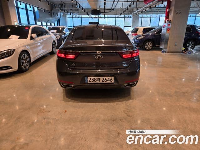 Kia All New K7 Noblesse, 2016 4