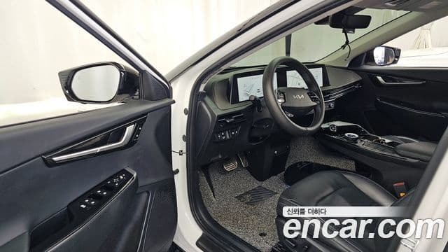 Kia EV6 Earth, 2023 10