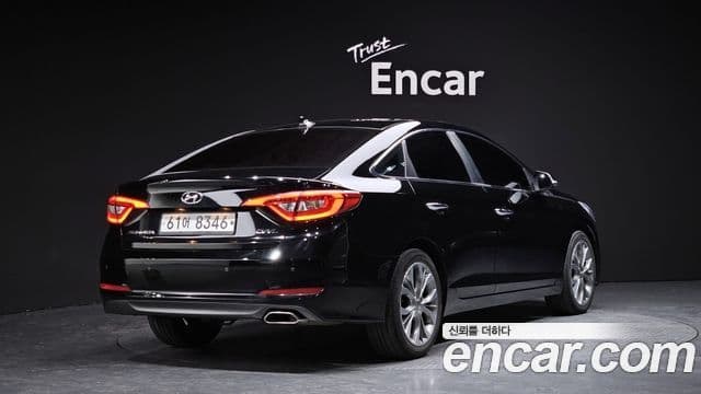 Hyundai LF Sonata Premium, 2016 2