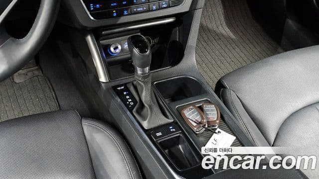 Hyundai LF Sonata Premium, 2016 9