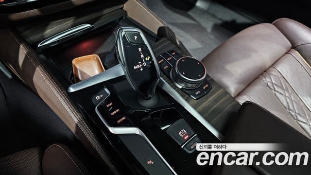 BMW 5시리즈 (G30) 530i xDrive Luxury Plus, 2018 9